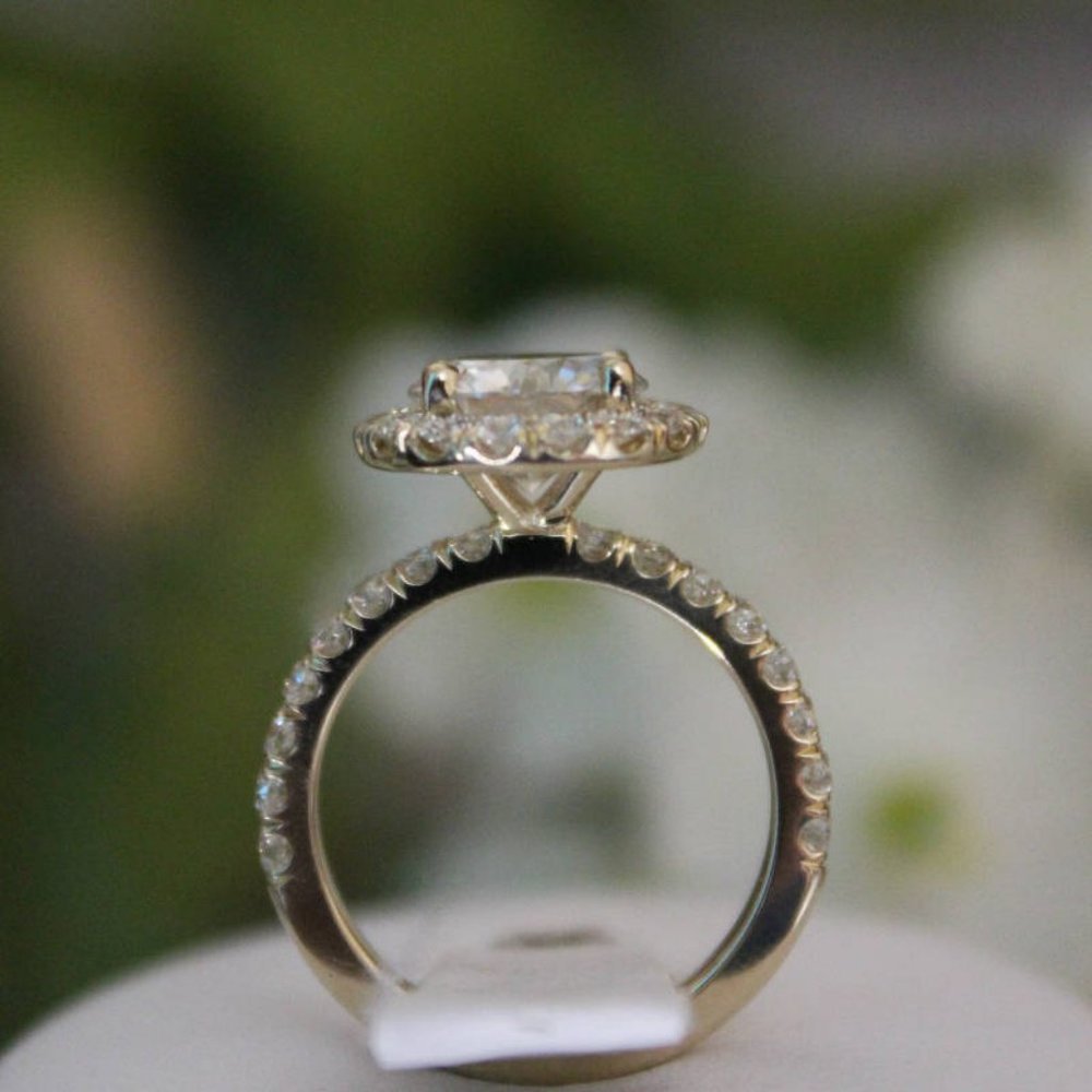 NEW Gold Round Diamond Halo Engagement Ring - Picture 3 of 6